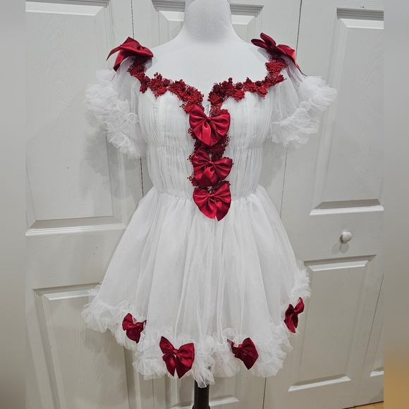 Sugar Thrillz Dresses & Skirts - ~SOLD~ Dolls Kill Sugar Thrillz White Tulle Red Bow Winter Rose Mini Dress S